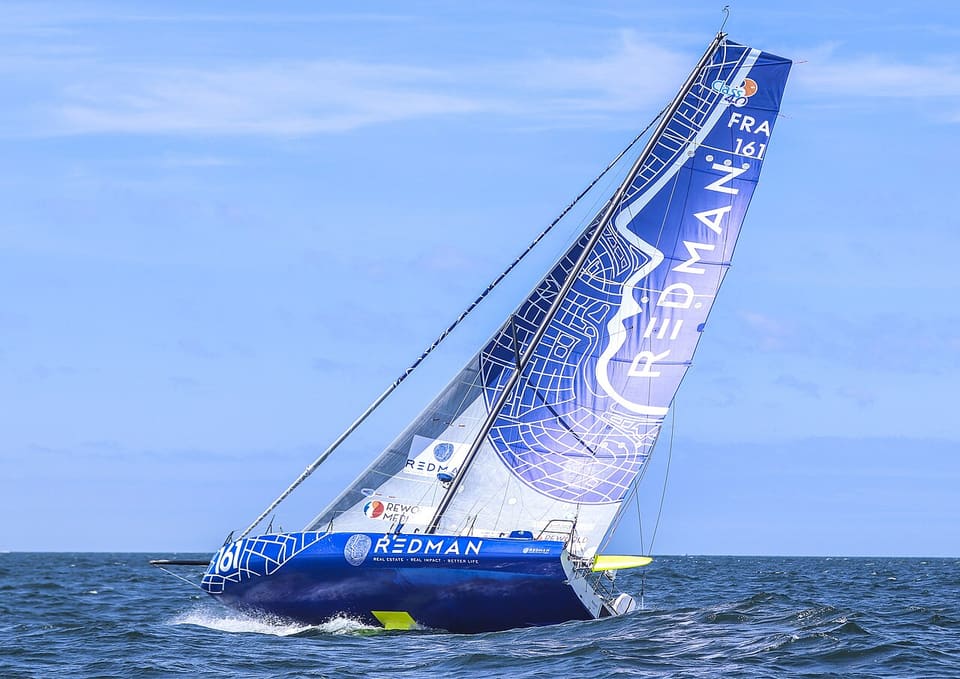 Le Class40 Redman au près pendant la Transat du RORC 2021